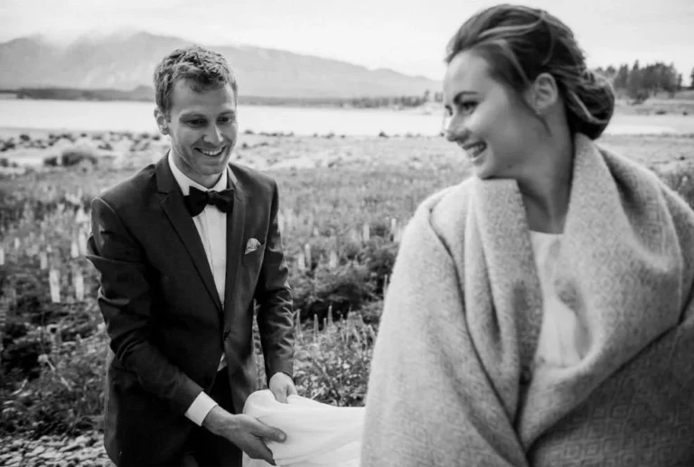 Felicity & Andrew / Lake Tekapo Elopement