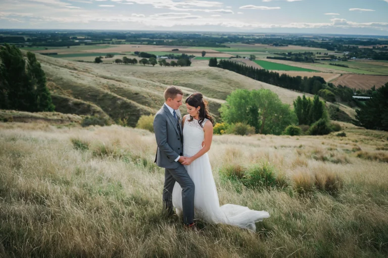 Jess & Phil / Cossars Wineshed Wedding