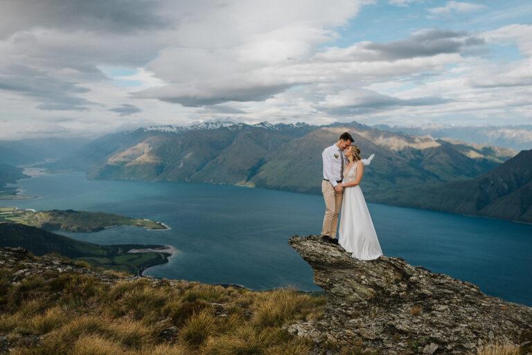 Sarah & Thomas / Twin Peaks Wanaka Heli Elopement