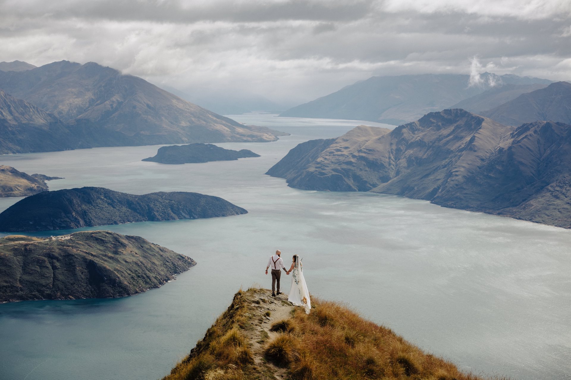 Roys peak heli elopement