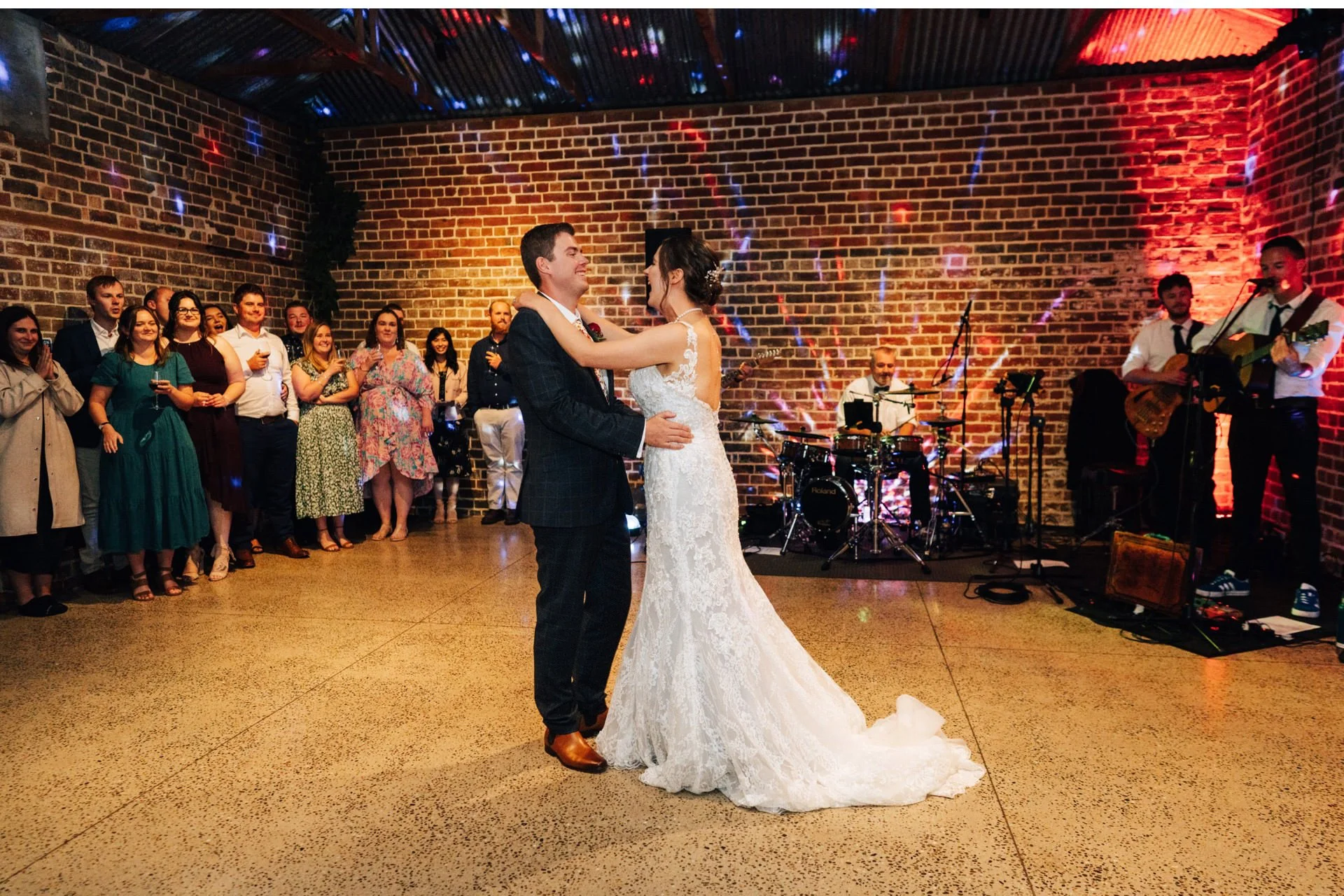 048_Dunedin Lochend Woolshed Wedding Photography.jpg