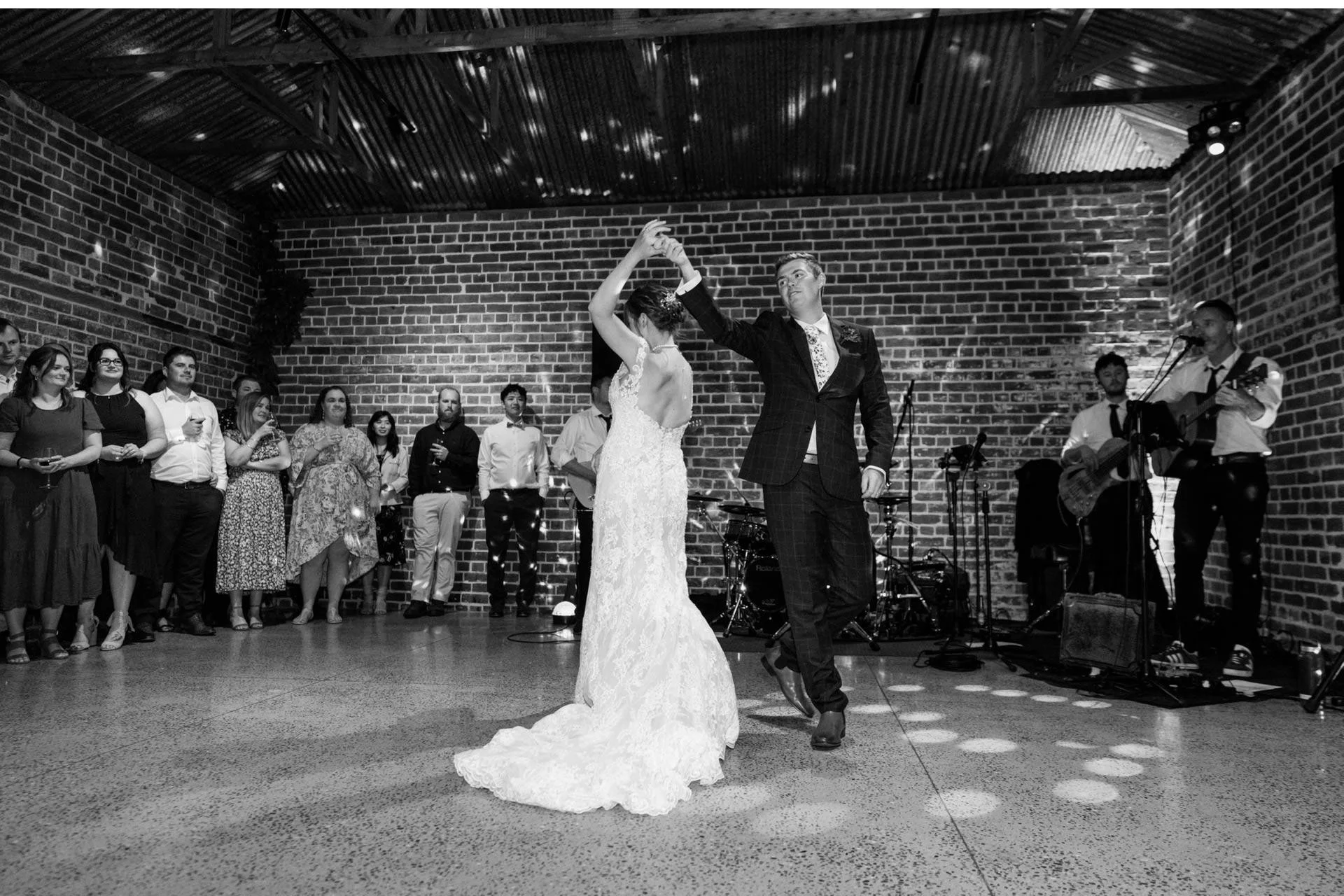 050_Dunedin Lochend Woolshed Wedding Photography.jpg