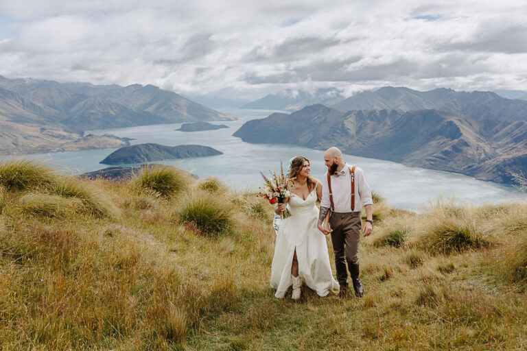 Rachel & Ben / Roys Peak Heli Elopement
